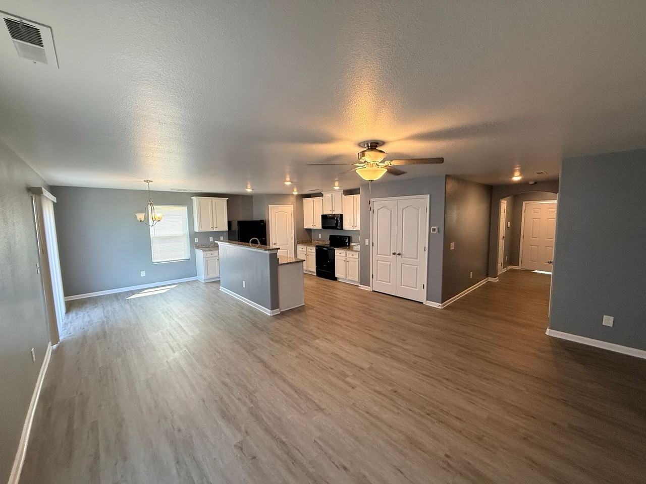 2038 Talbert Ct - Photo 5 of 24