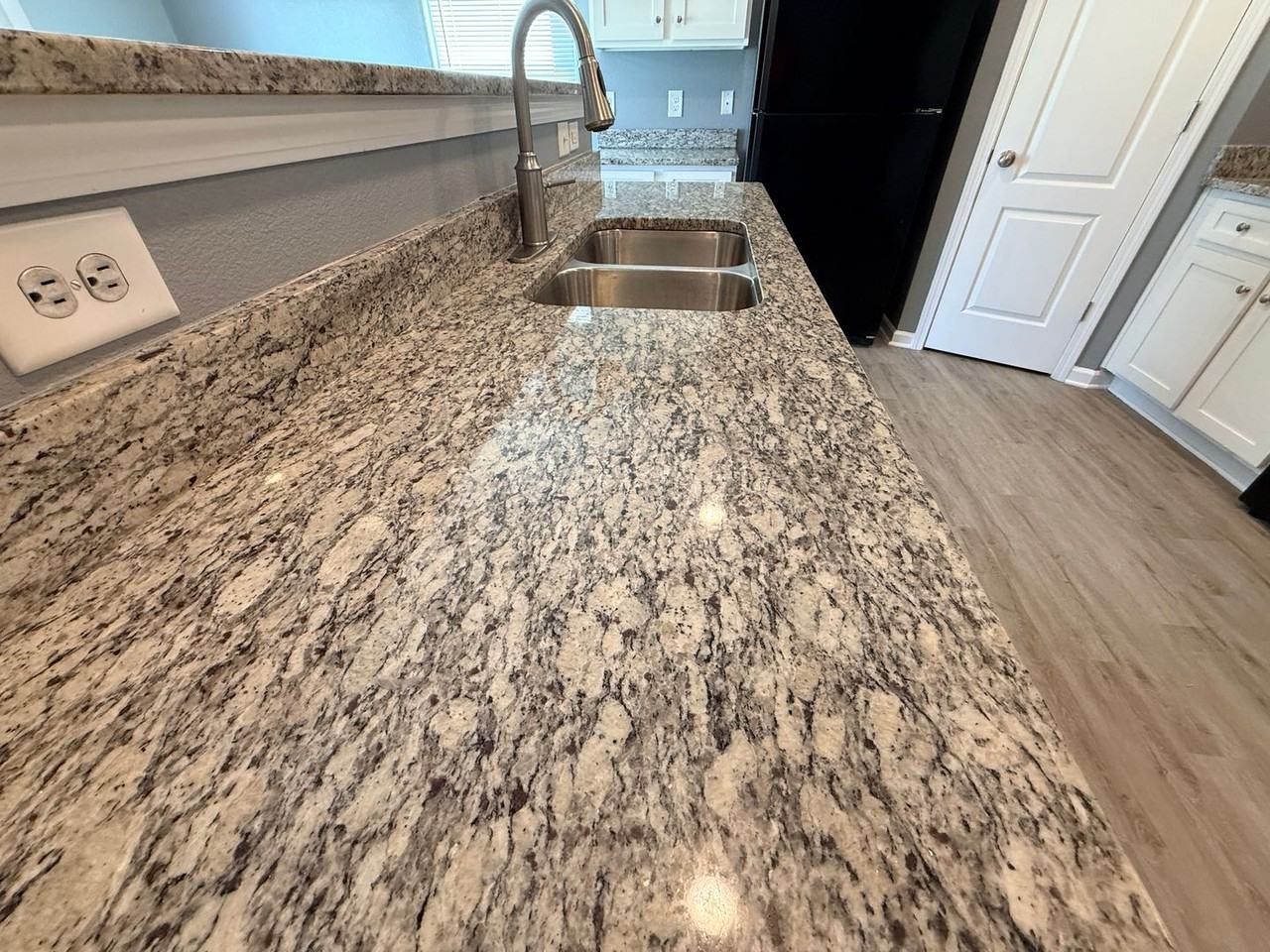 2038 Talbert Ct - Photo 7 of 24