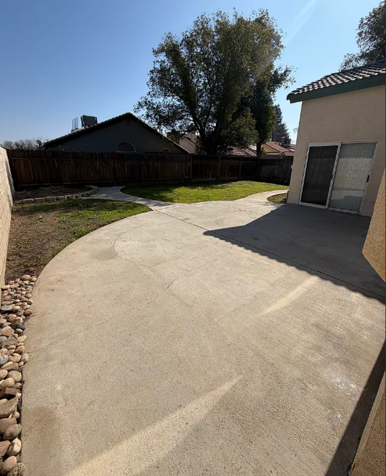 712 Harvest Creek Rd - Photo 4 of 12