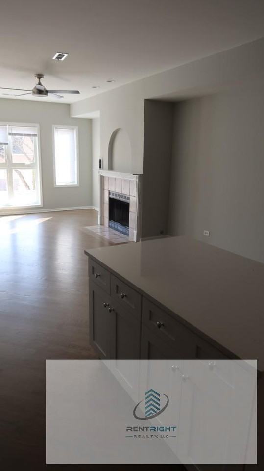 1446 W Chicago Ave #1446-2 - Photo 5 of 30