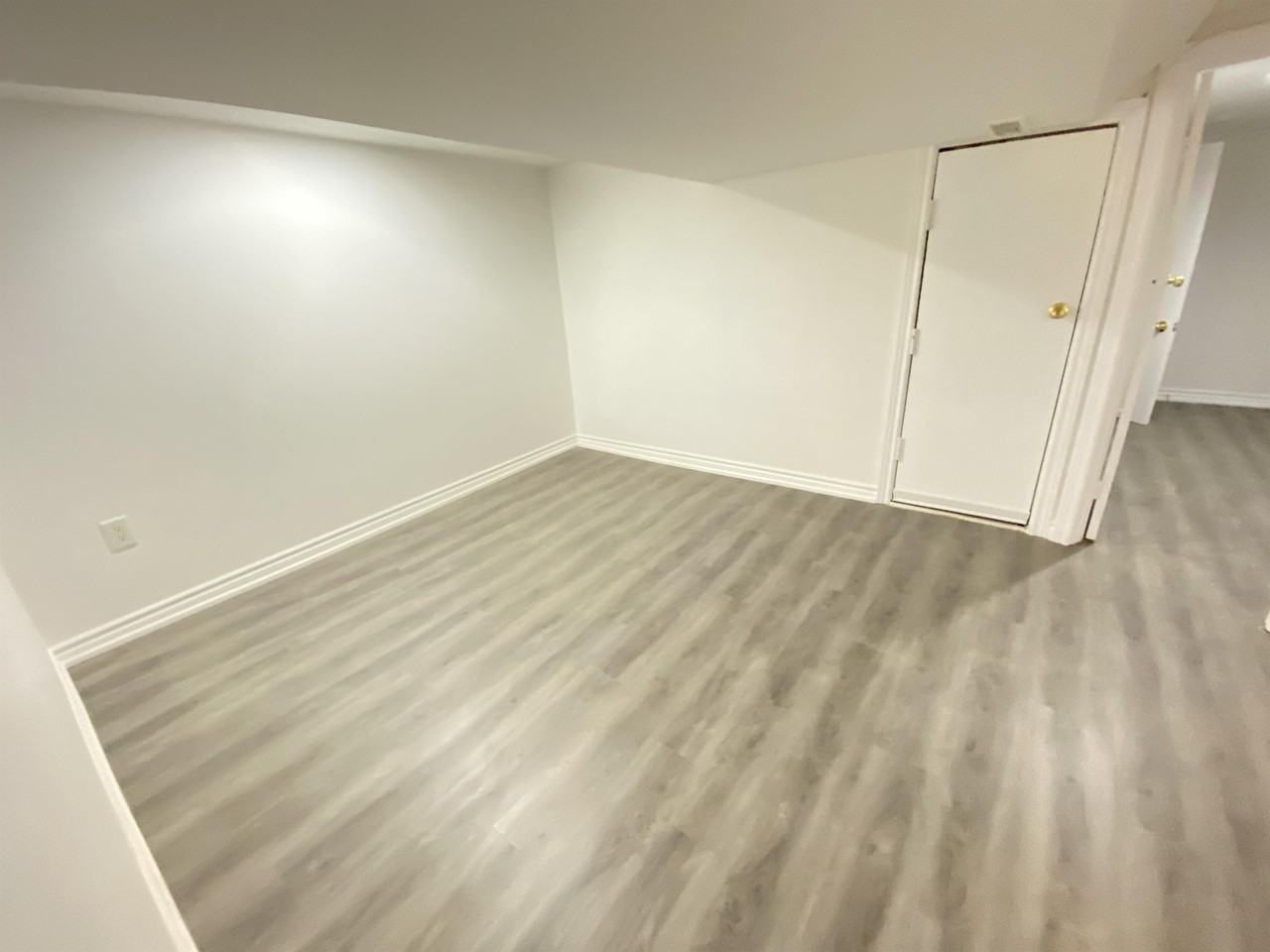 34 Gladstone Ave #4 - Photo 3 of 7