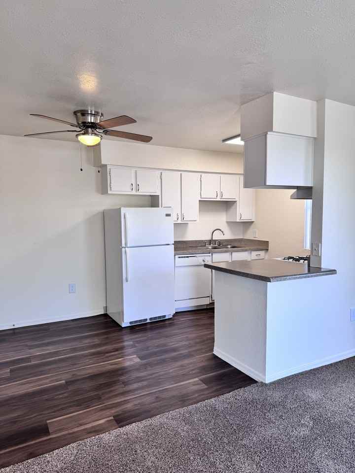 9777 N. Thornydale Road1208 #1208 - Photo 2 of 41