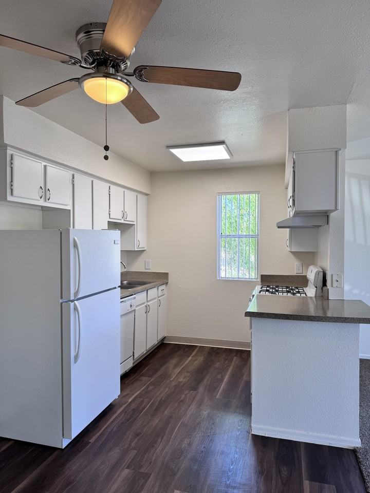 9777 N. Thornydale Road1208 #1208 - Photo 3 of 41