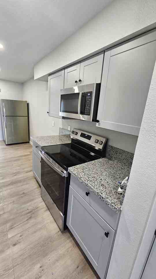 380 Grant Way #3 - Photo 4 of 19
