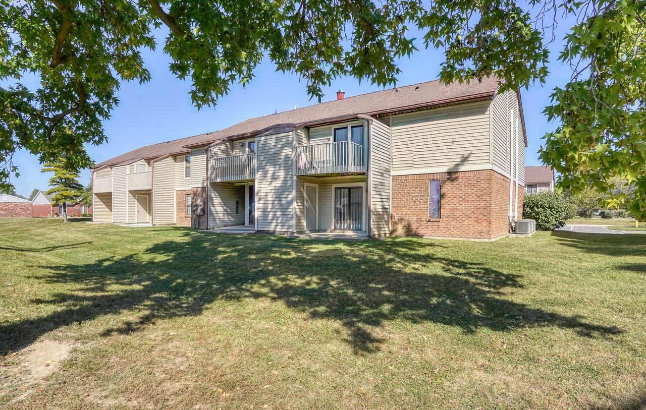 Village Apartments at Summitville - Photo 4 of 7