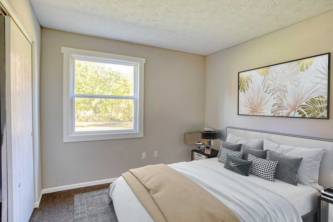 Village Apartments at Summitville - Photo 5 of 7