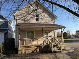 featured image of 934 4th St Nw #1