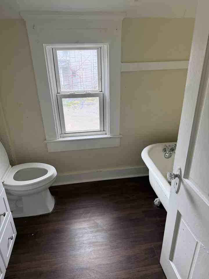 934 4th St Nw #1 - Photo 6 of 18
