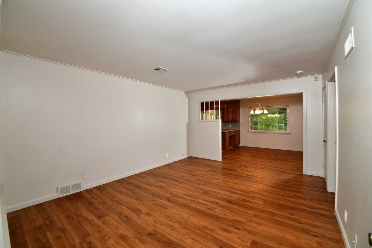 3707 E 29th St #1 - Photo 5 of 23