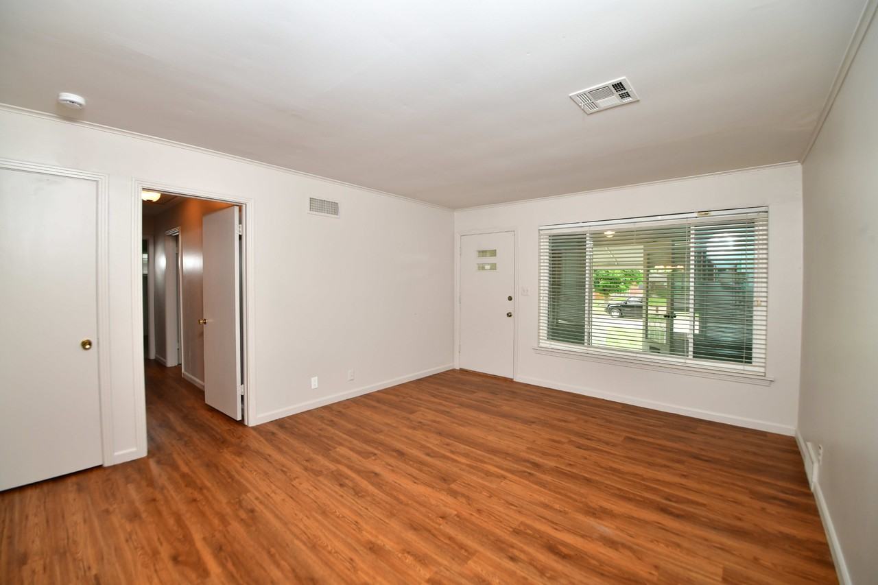 3707 E 29th St #1 - Photo 6 of 23