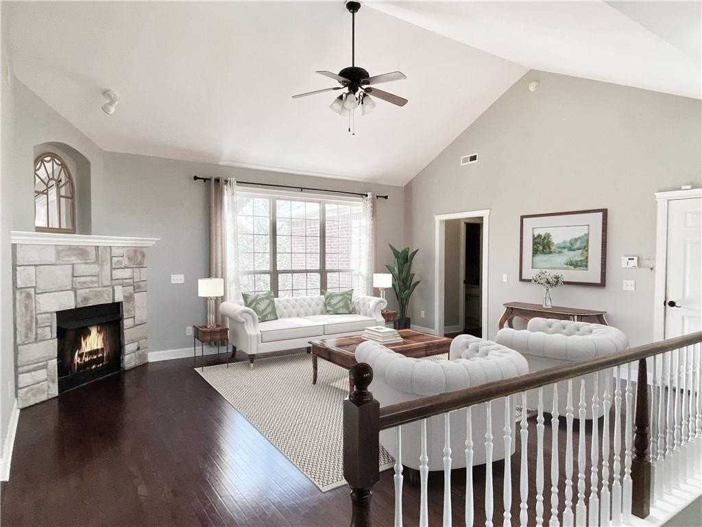 1806 Nw Mustang Ave - Photo 2 of 30