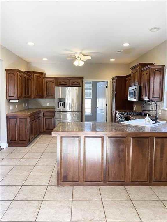 1806 Nw Mustang Ave - Photo 5 of 30