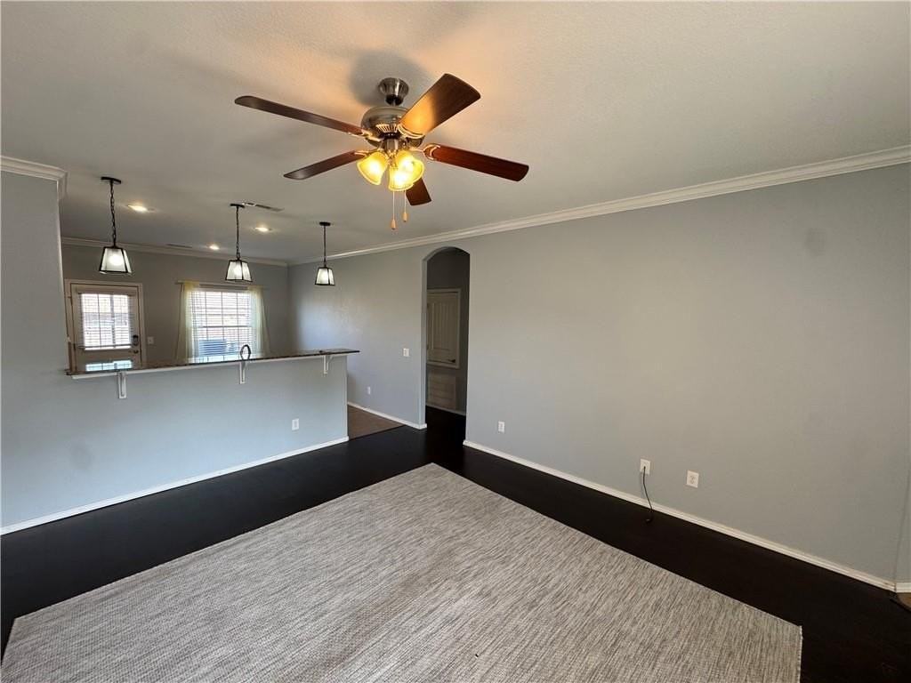 6505 S 50th St - Photo 3 of 18