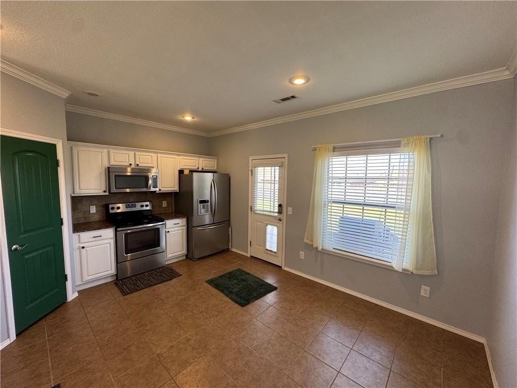 6505 S 50th St - Photo 5 of 18