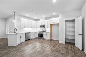 146 N Banner Ave - Photo 7 of 21