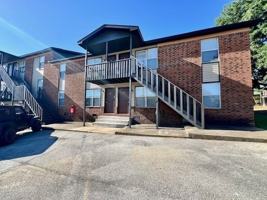 featured image of 920 N Leverett Ave #824