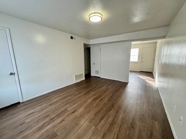 920 N Leverett Ave #824 - Photo 4 of 15