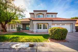 featured image of 5655 E Beverly Ln