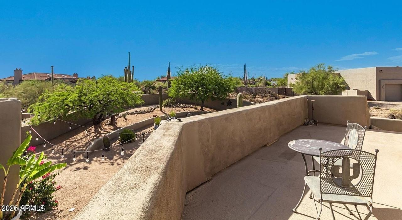 7280 E Mary Sharon Dr - Photo 2 of 8