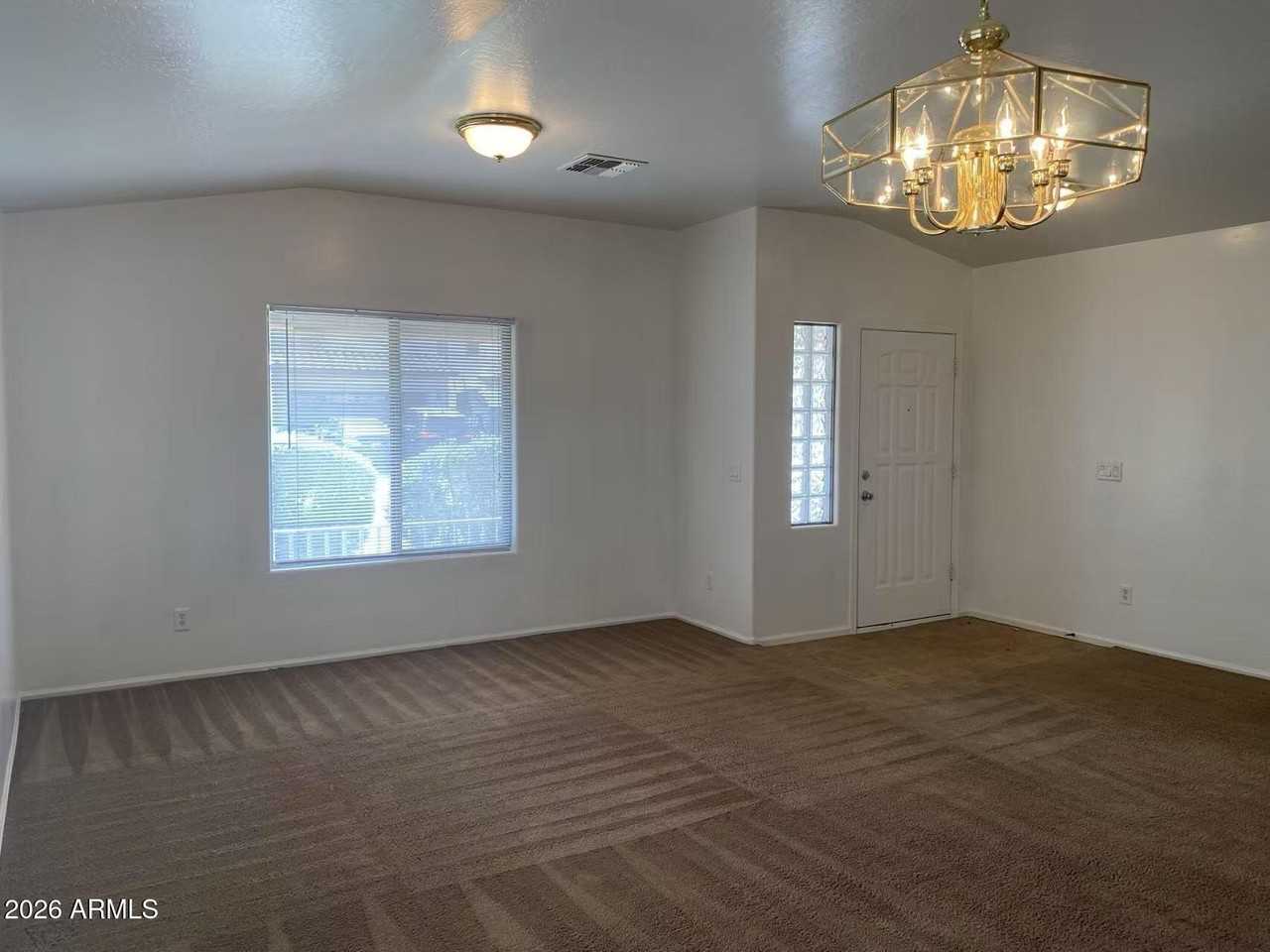 9124 W Heber Rd - Photo 3 of 26