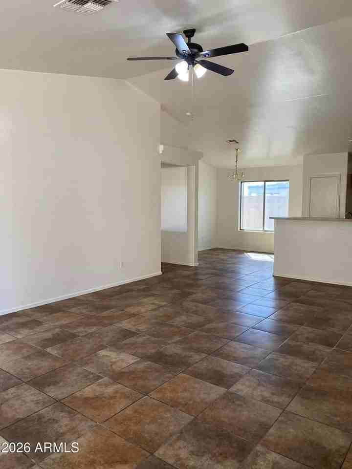 24035 N Desert Dr - Photo 5 of 31