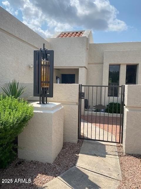 6621 E Kelton Ln - Photo 2 of 18