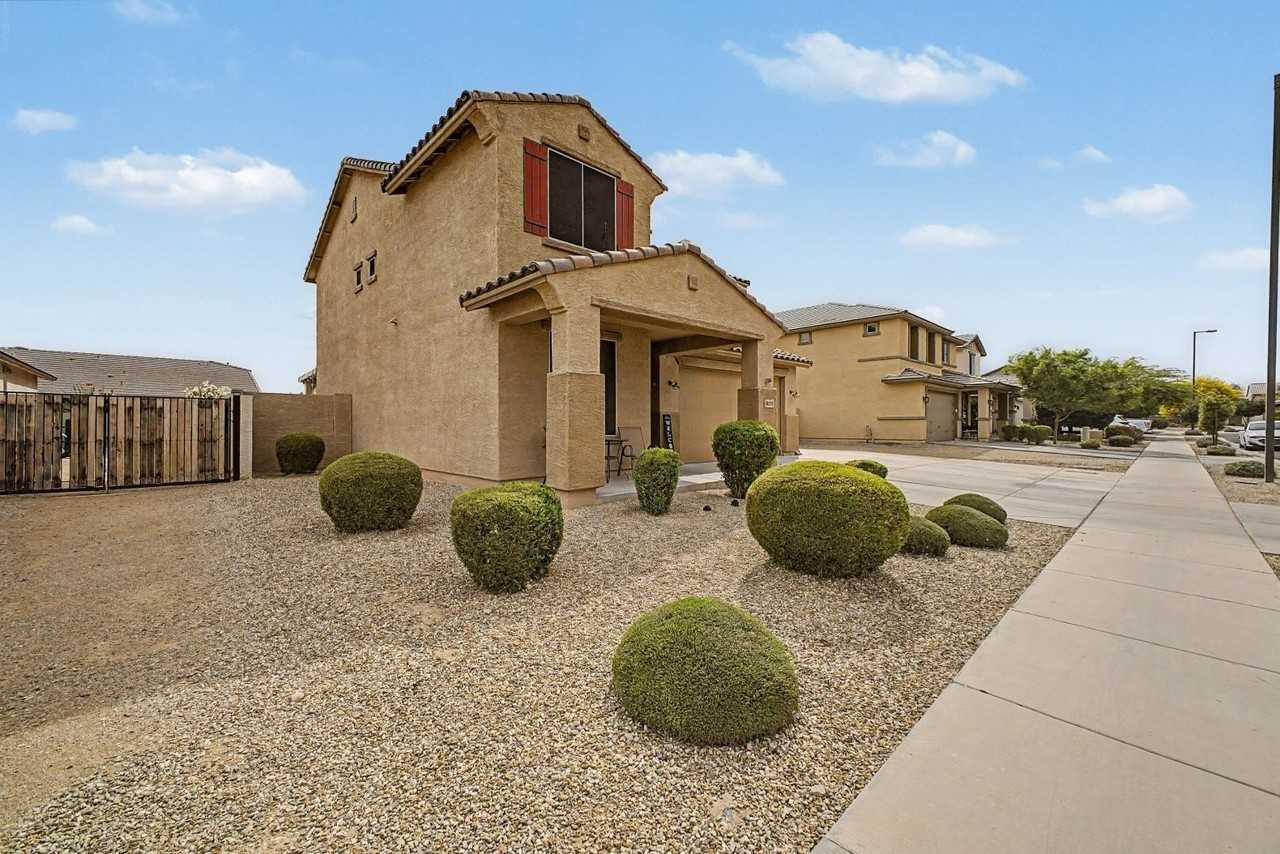 18235 W Ida Ln - Photo 2 of 45