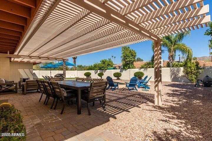 3357 E Hatcher Rd - Photo 2 of 29