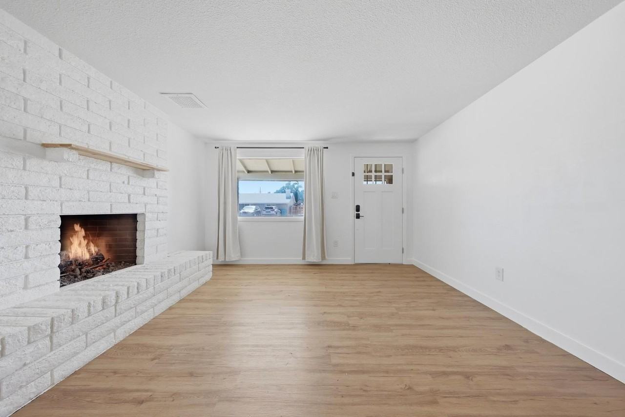 3540 E Voltaire Dr - Photo 6 of 41