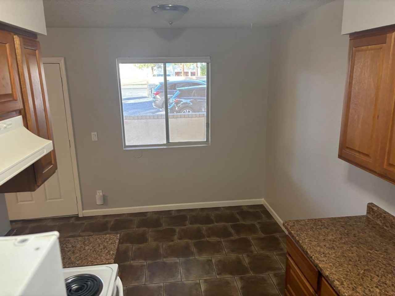 321 N Horne - Photo 7 of 10