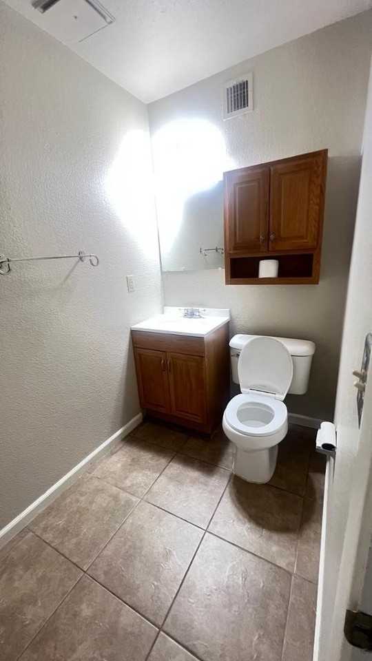 6008 W Townley Ave - Photo 4 of 34