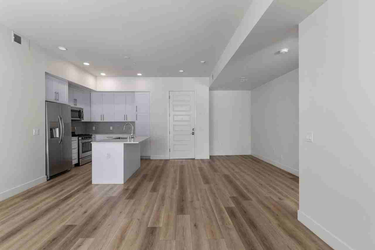 7300 E Earll Dr #1018 - Photo 3 of 40