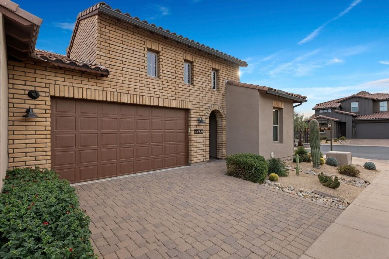 10437 E Monterra Way - Photo 2 of 39