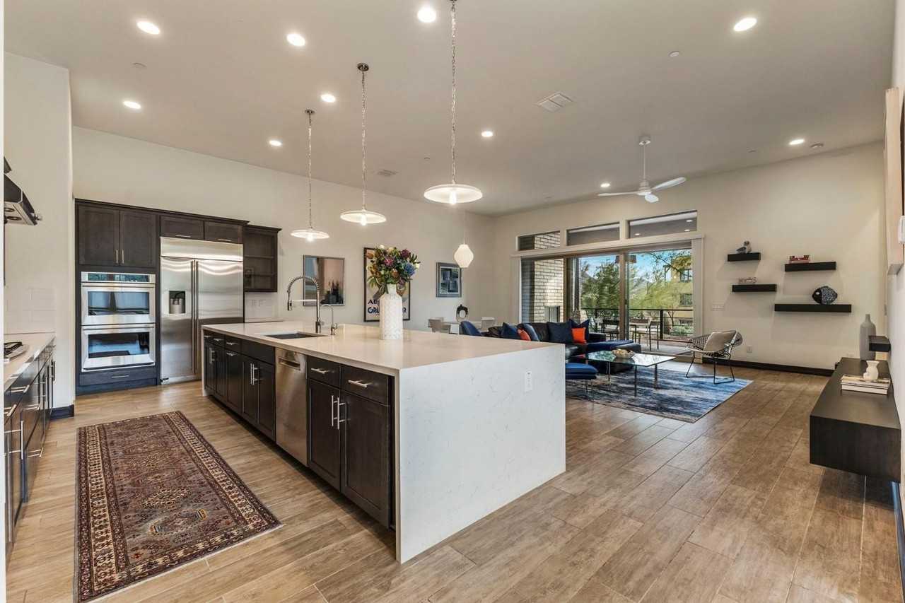 10437 E Monterra Way - Photo 7 of 39