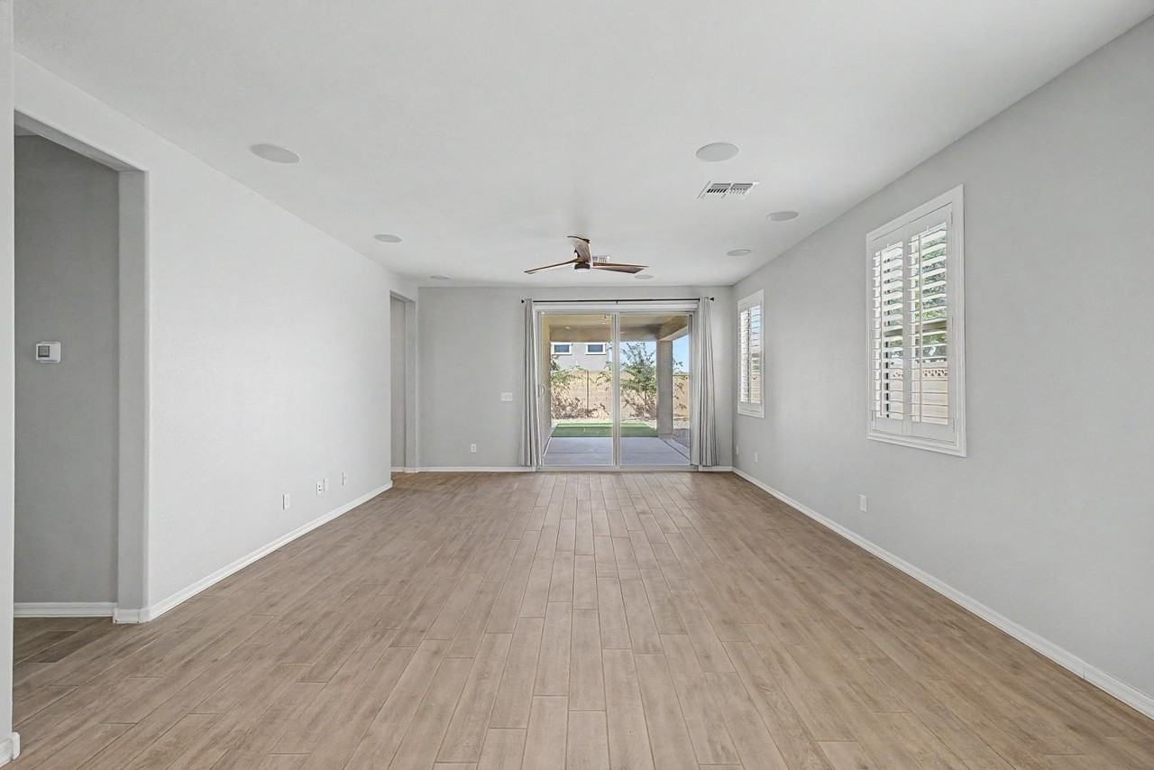 17534 W Hadley St - Photo 6 of 22