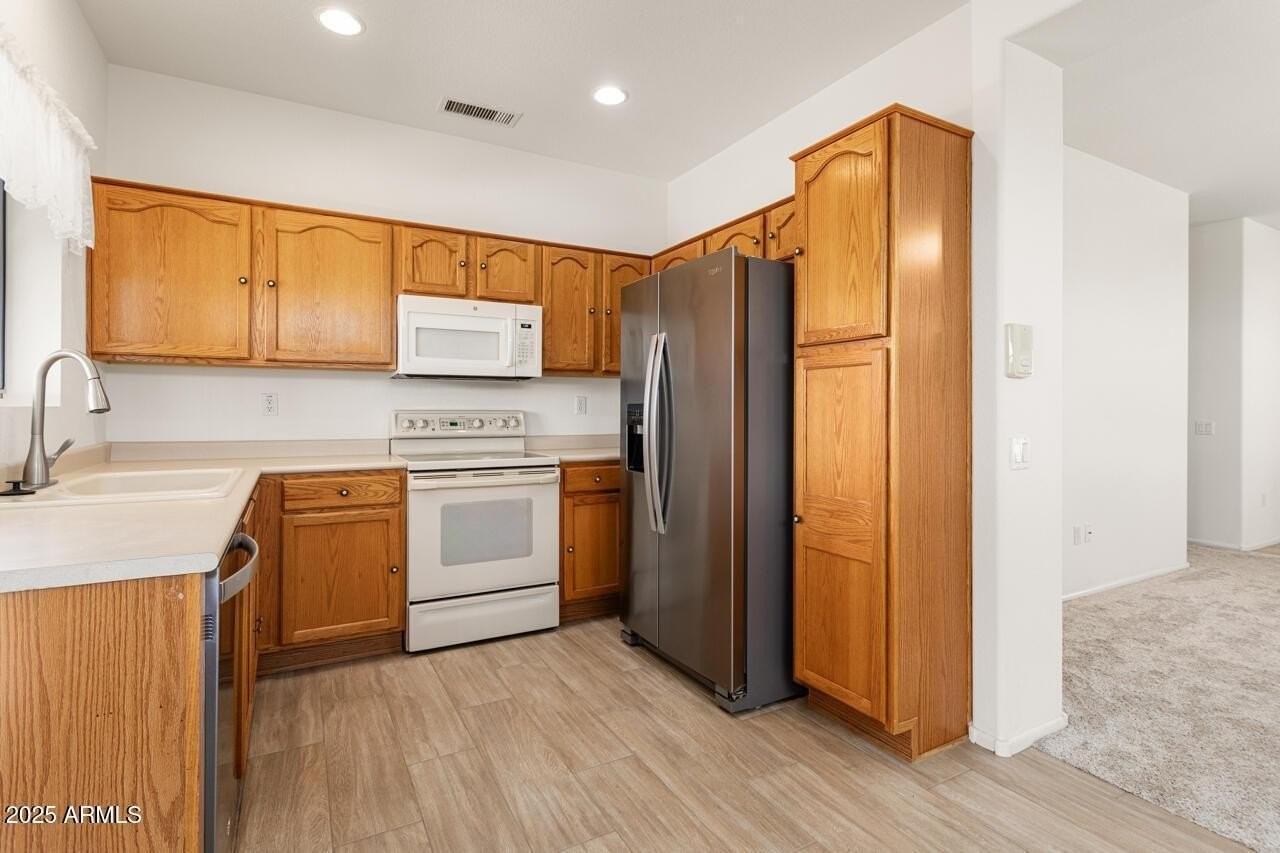 16115 W Acacia Ct - Photo 5 of 14