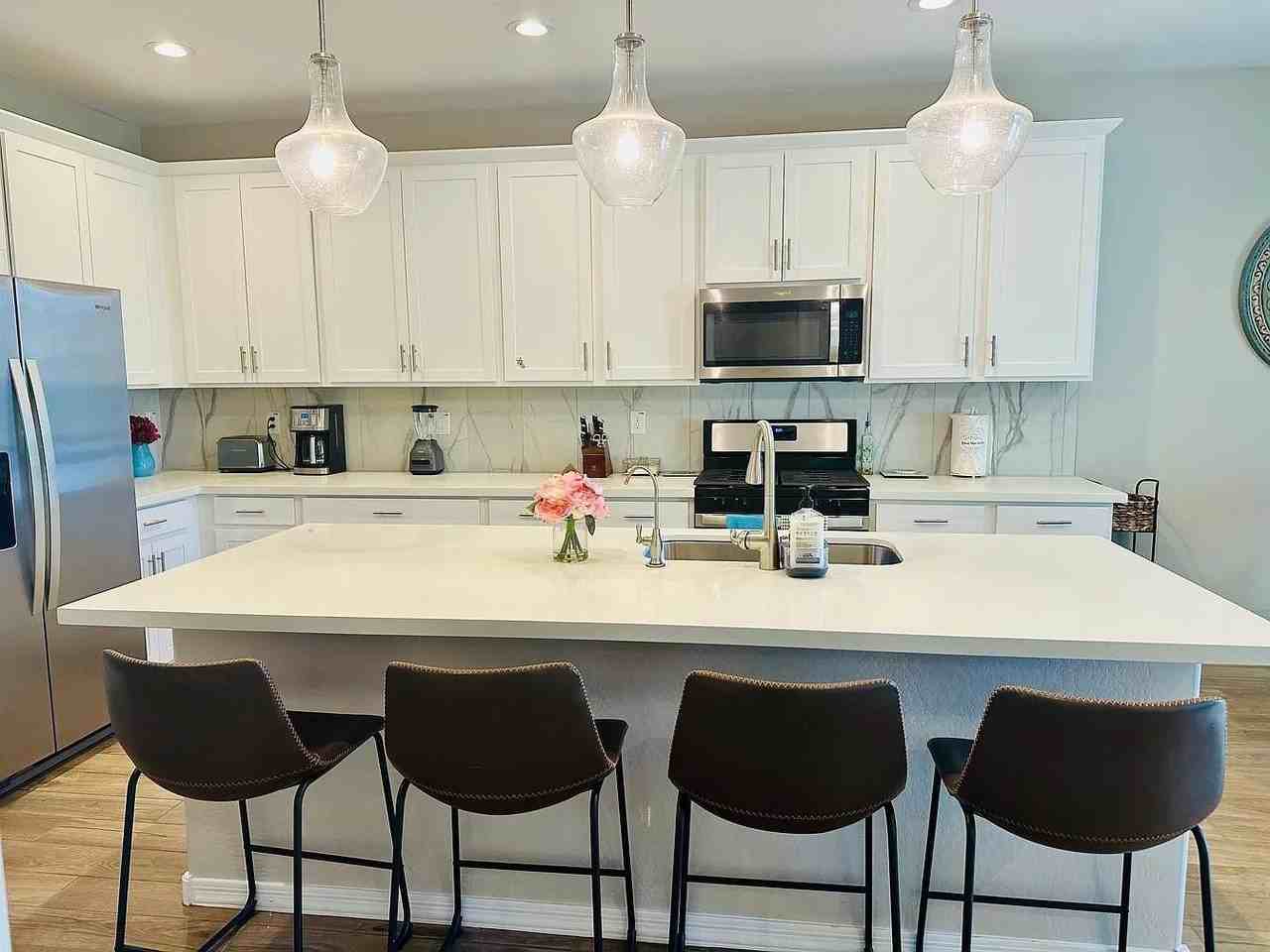 10965 W Baden St - Photo 4 of 24