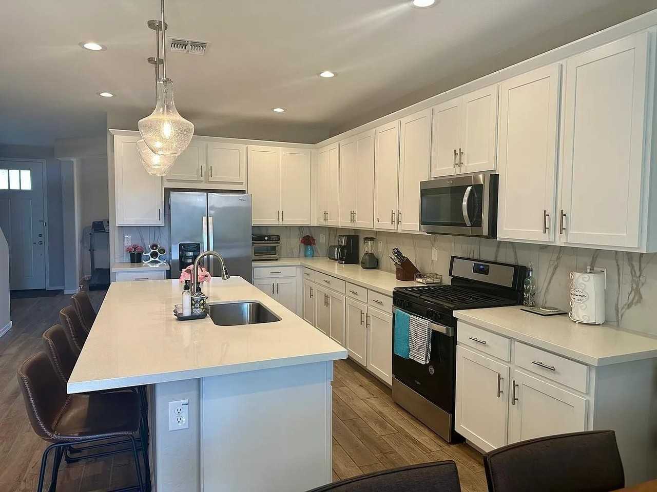 10965 W Baden St - Photo 6 of 24