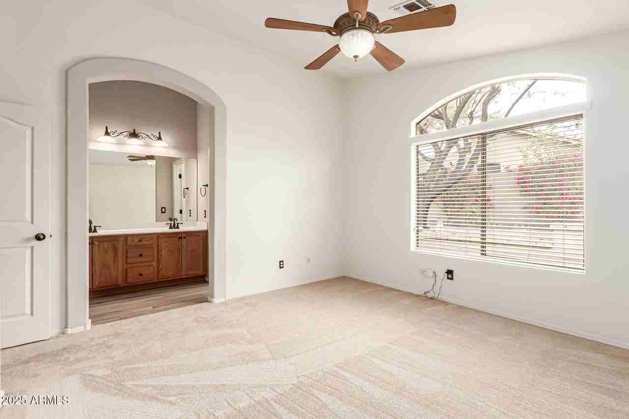 10438 E Star Of The Desert Dr - Photo 4 of 38