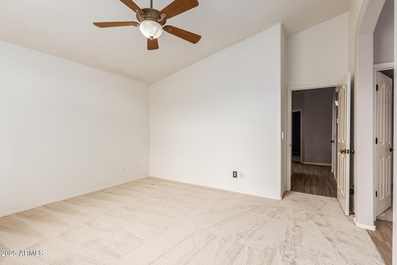 10438 E Star Of The Desert Dr - Photo 5 of 38