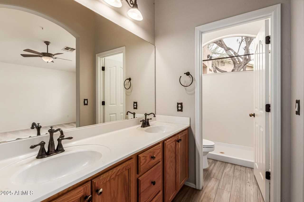 10438 E Star Of The Desert Dr - Photo 7 of 38