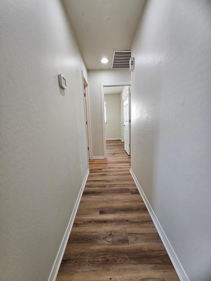 2204 W Le Marche Ave - Photo 6 of 31