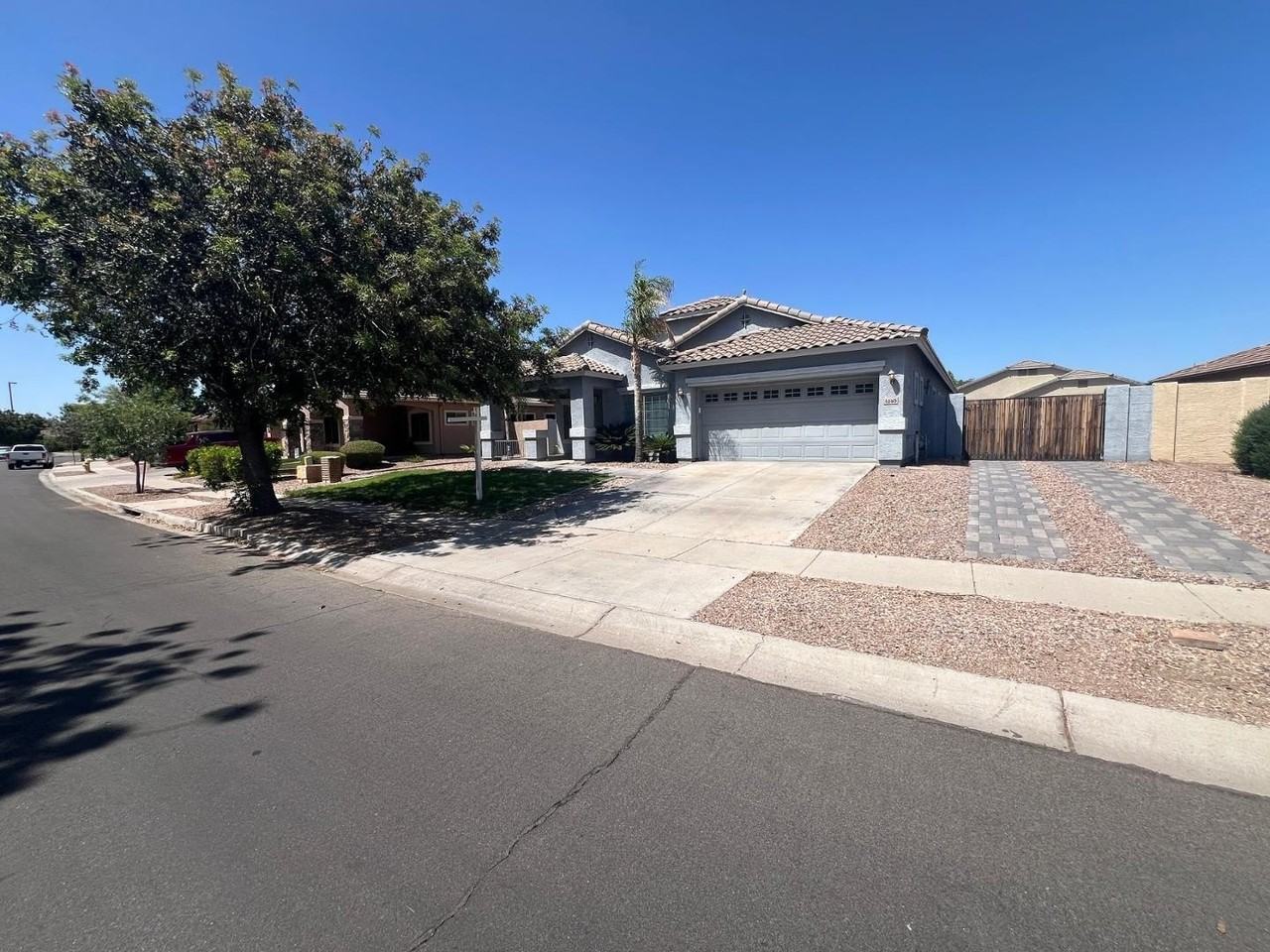 4140 E Claxton Ave - Photo 2 of 43