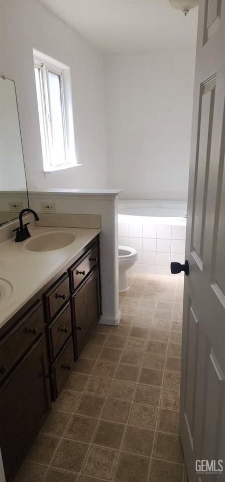 2819 Flint Hills Dr - Photo 6 of 6