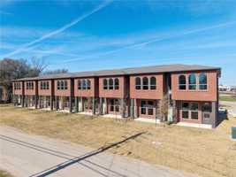 featured image of 104 W 33rd St