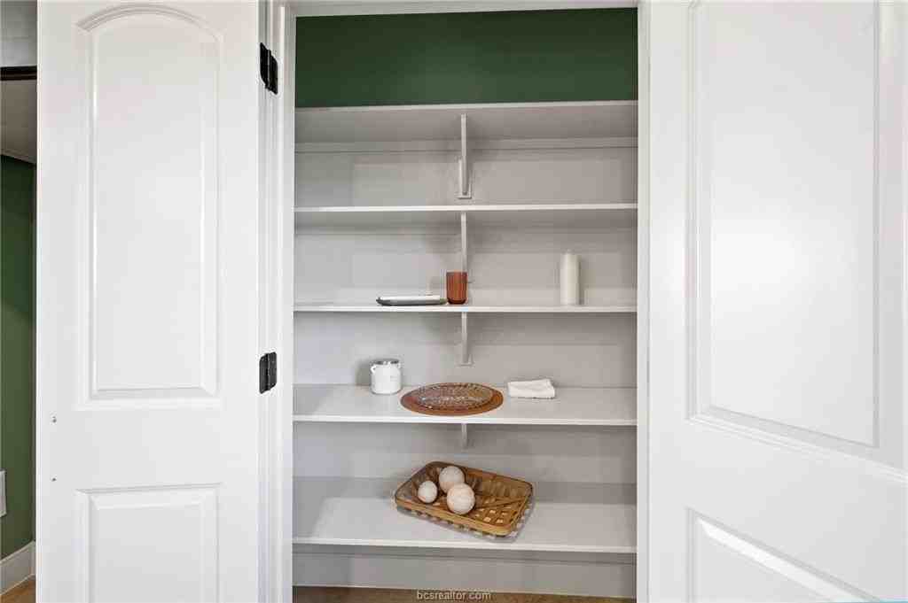 104 W 33rd St - Photo 6 of 13