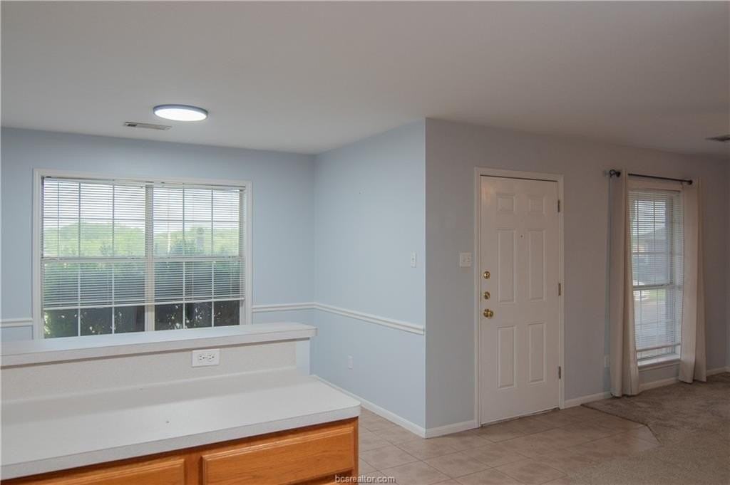 1735 Rock Hollow Loop - Photo 4 of 25