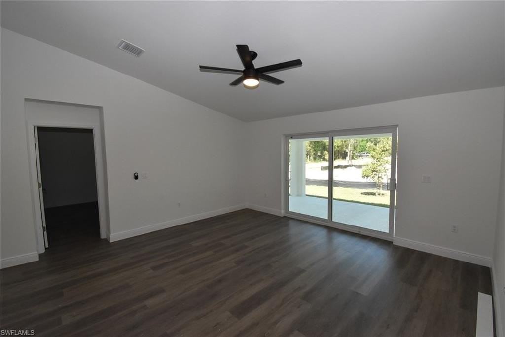 3393 Fergus St - Photo 7 of 21