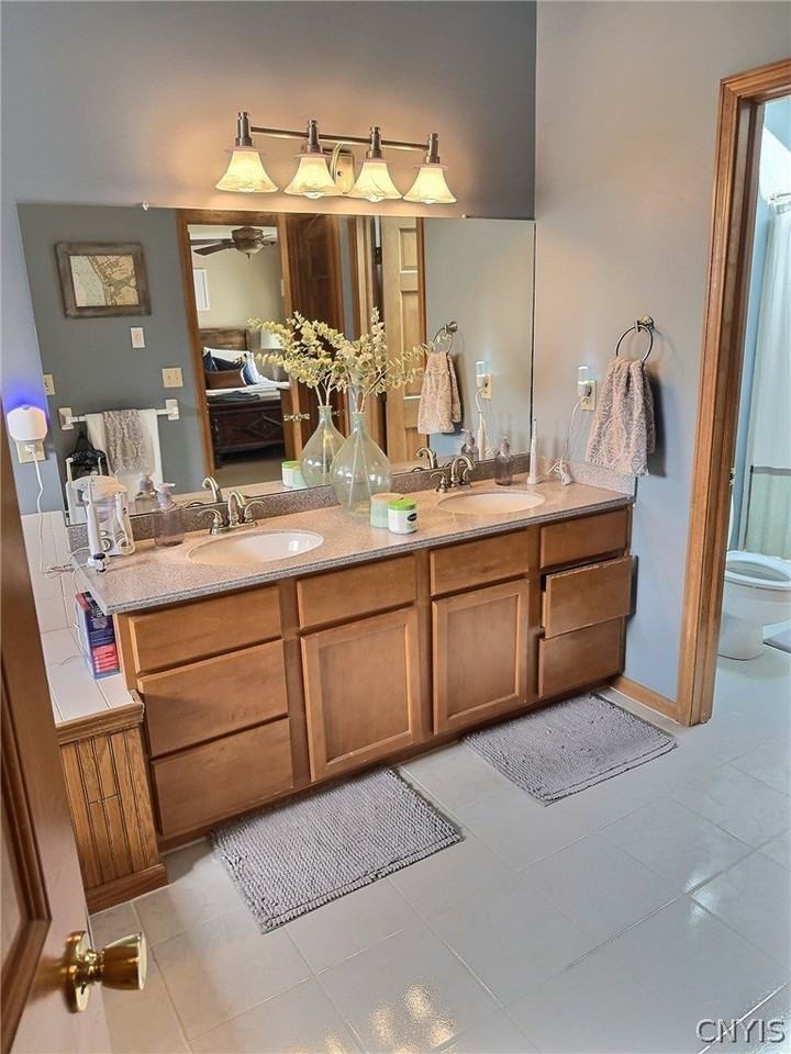 61 Midlake Cir - Photo 7 of 13