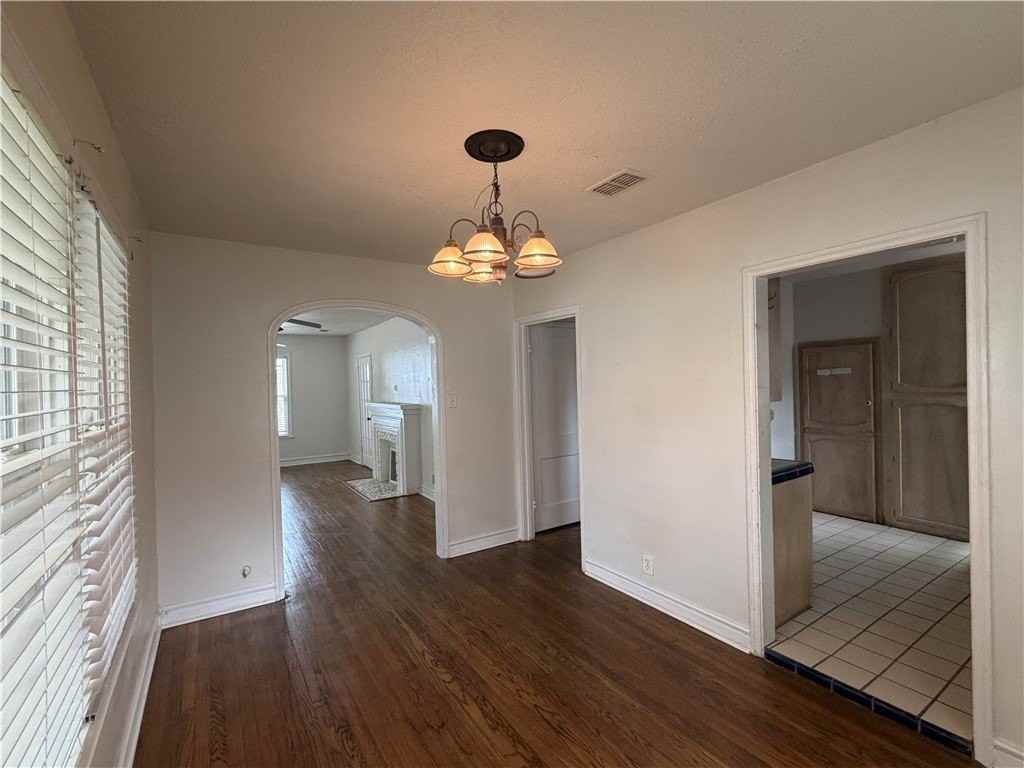 317 Melrose St - Photo 6 of 26